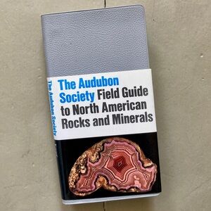 1990 The Audubon Society Field Guide to North American and Minerals Nature